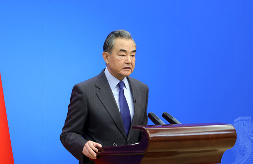 Chinese Foreign Minister Wang Yi Makes Transit Stop in Sri Lanka