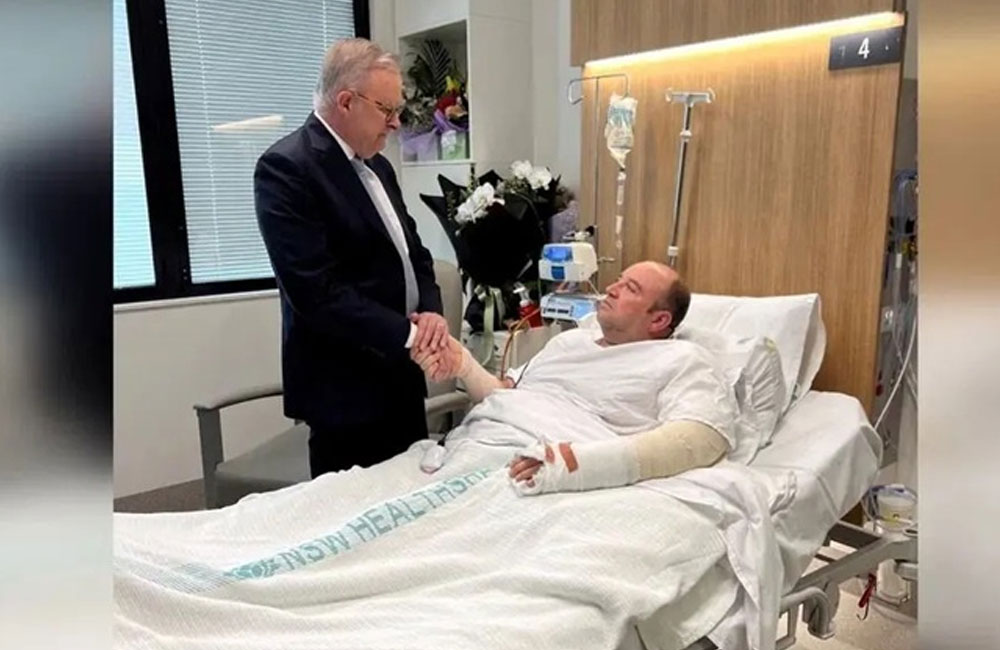 Australian Prime Minister visits Bondi hero Ahmed al-Ahmed in Sydney hospital