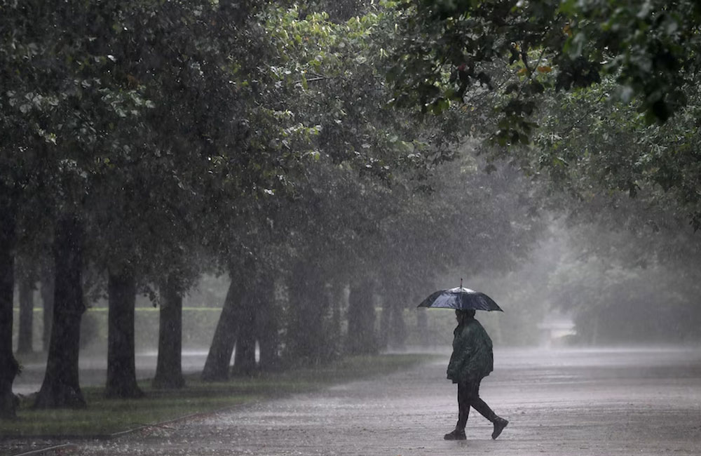 Isolated Showers Forecast for Eastern and Hill Areas Today