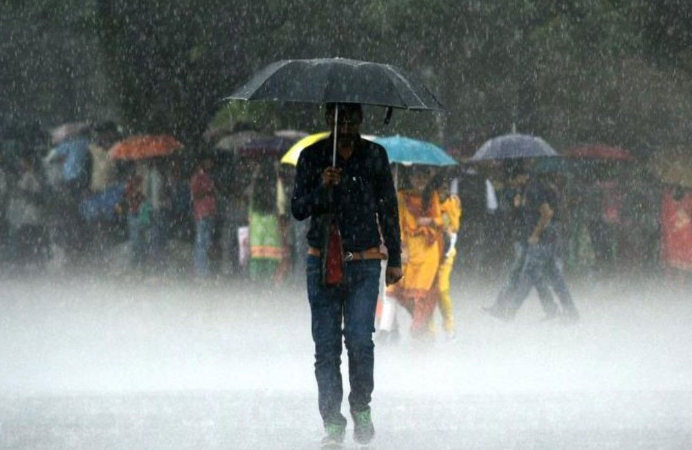 Heavy Showers and Strong Winds Forecast Across Several Regions Today