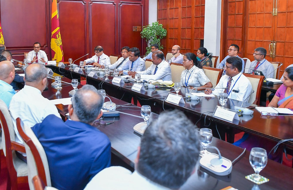 Full Support from Automobile and Electronics Importers for Government’s Economic Development Program