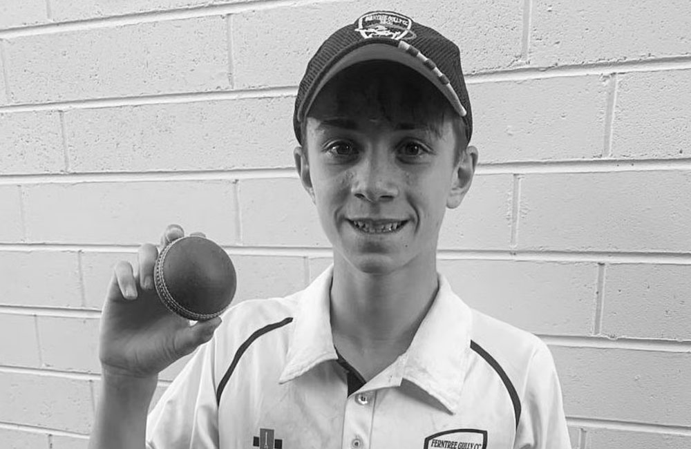 Teenage Cricketer Dies in Melbourne After Being Struck by Ball During Practice
