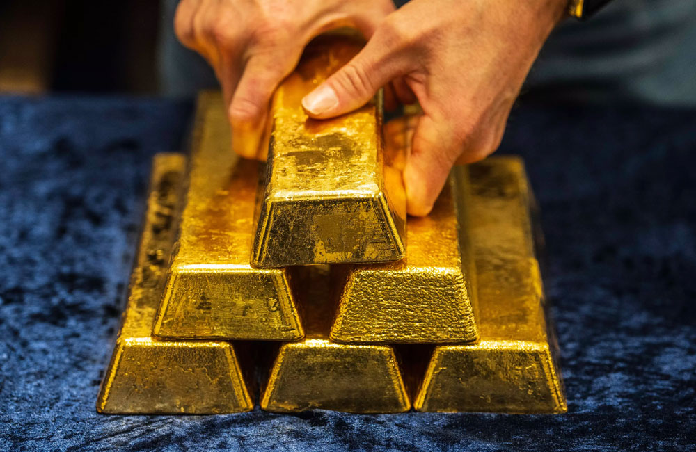 Gold prices climb over 1% on US-Iran interim deal