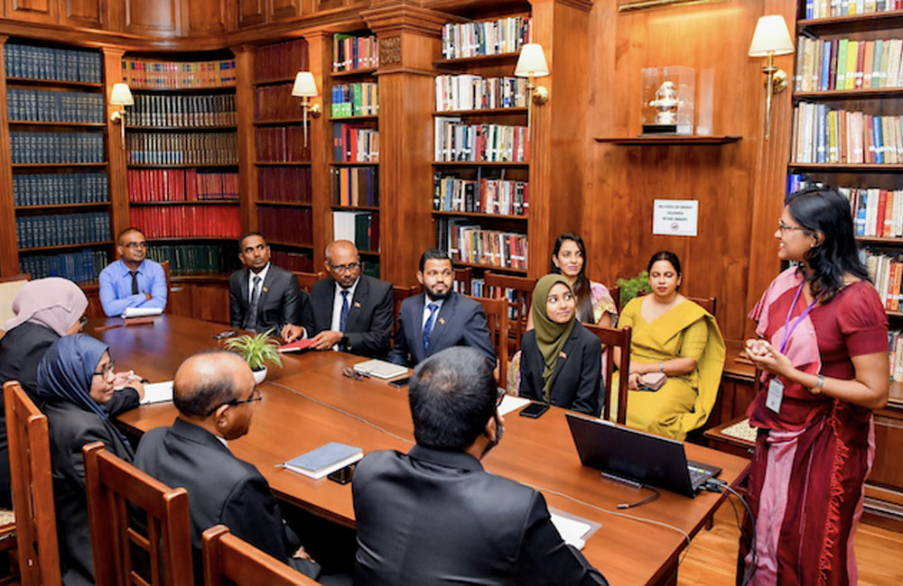 Maldivian delegation begin study tour at Sri Lanka’s Presidential Secretariat