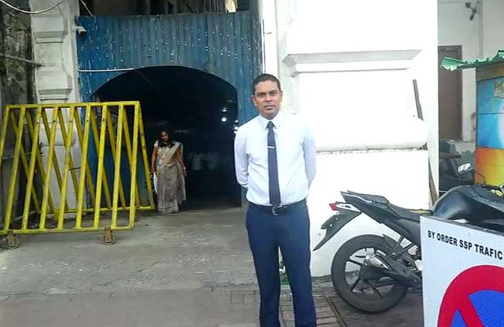 MP Ramanathan Archchuna leaves CID after recording a statement