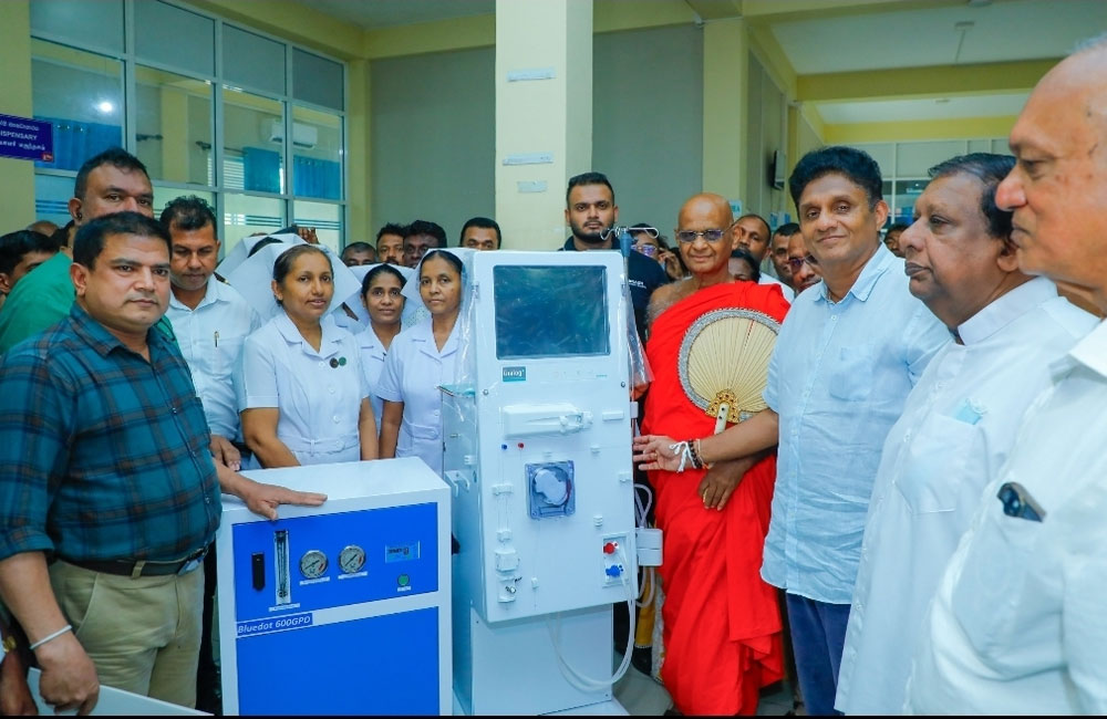Sajith donates Rs. 4.65 mn medical equipment to Mahiyanganaya Hospital