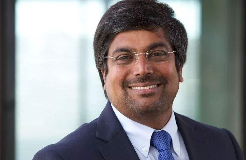 Sri Lanka-Born University Leader Receives Knighthood in King’s 2026 New Year Honours