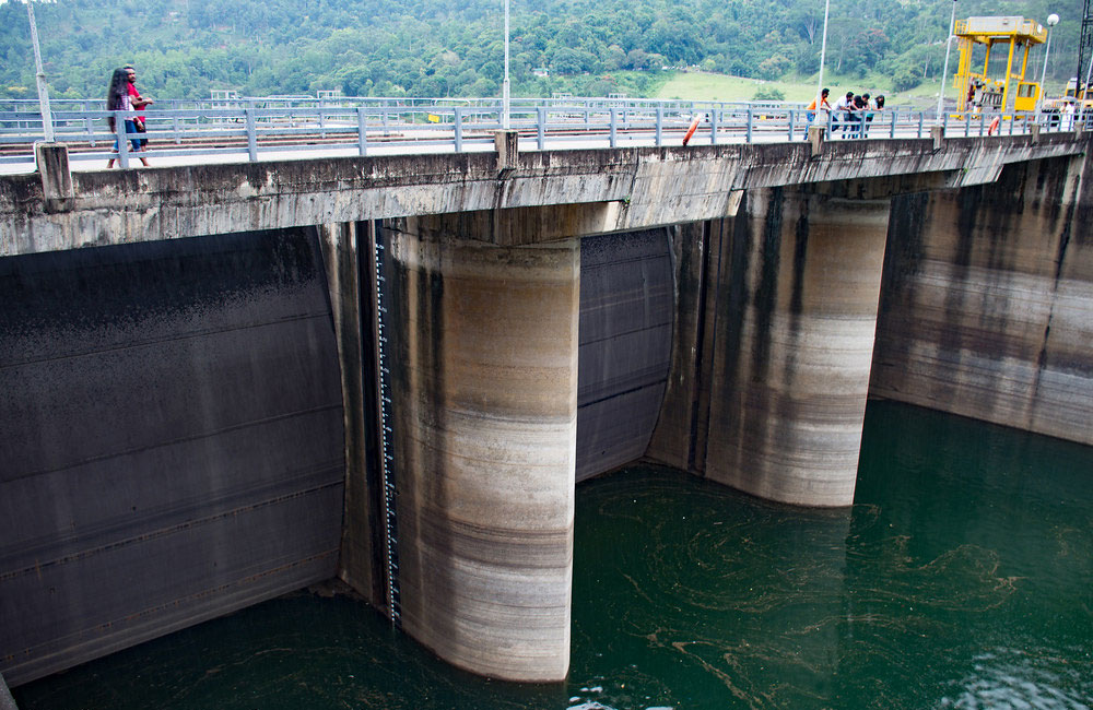 Heavy Vehicles Prohibited on Kotmale Dam Road; MDA Dismisses Rumors on Sluice Gate Operations