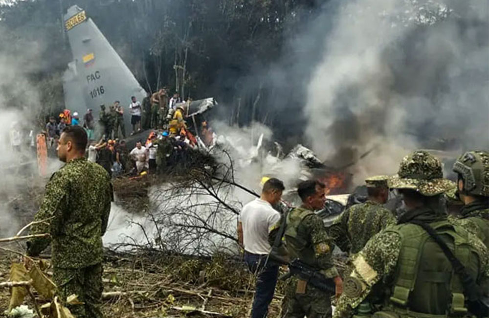 Colombian military plane carrying more than 100 troops crashes on takeoff
