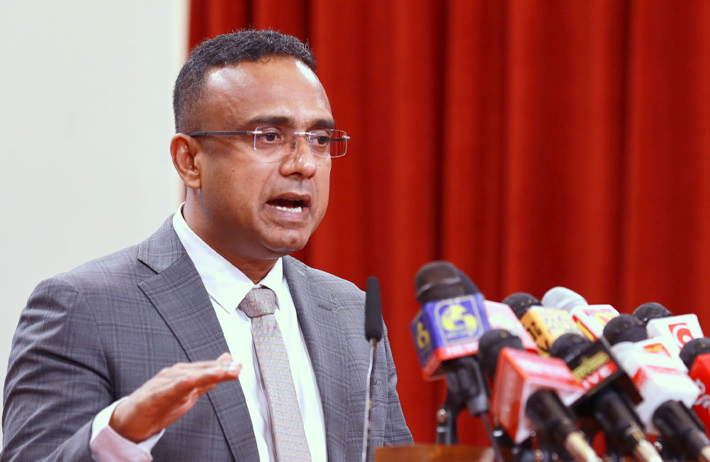 Manusha to Appear Before Bribery Commission