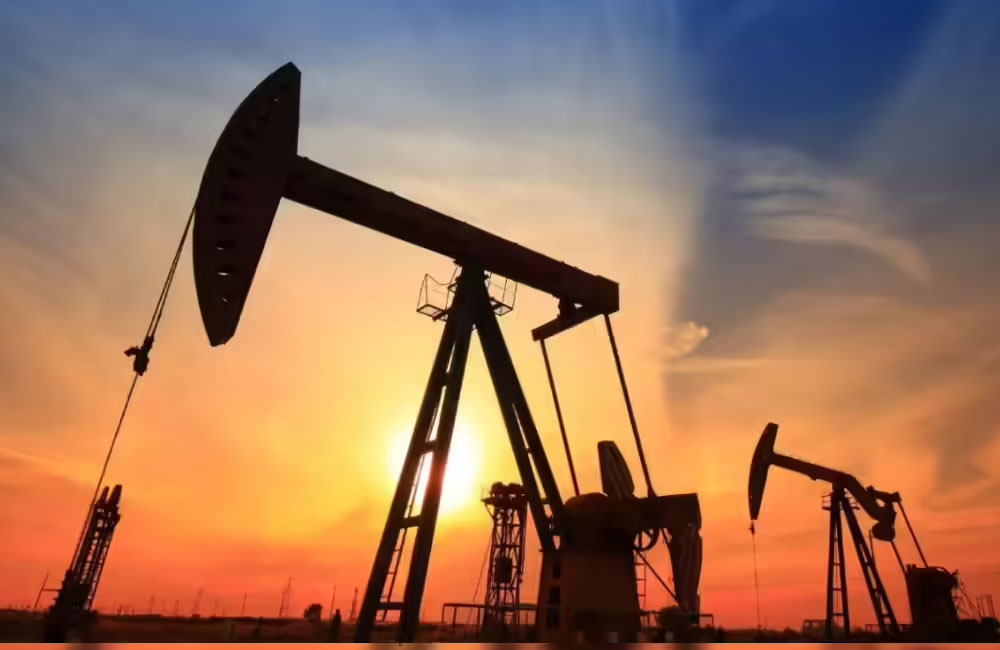 Oil slips 4% as US, Iran reach peace deal to reopen Strait of Hormuz
