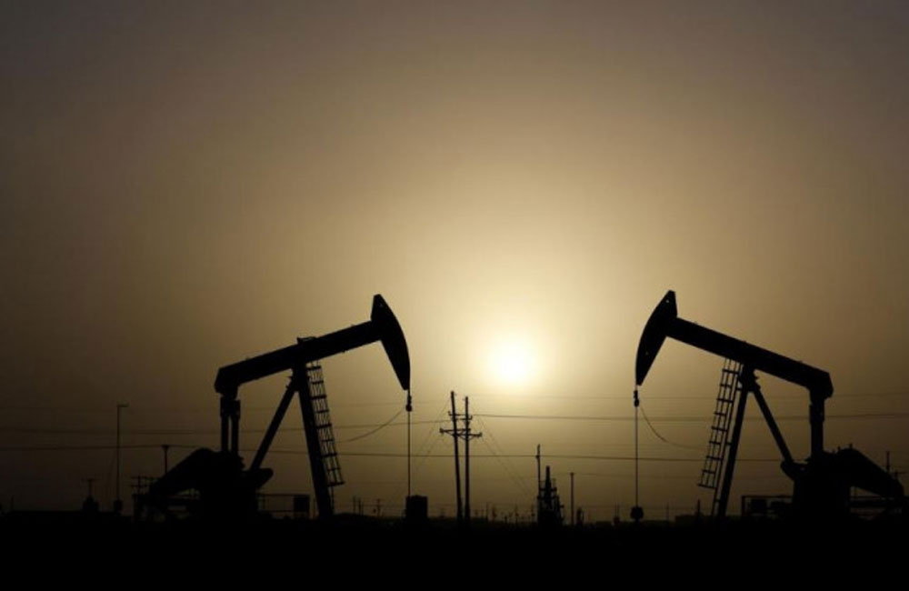 Oil falls for a third straight day after US, Iran conclude talks in Doha