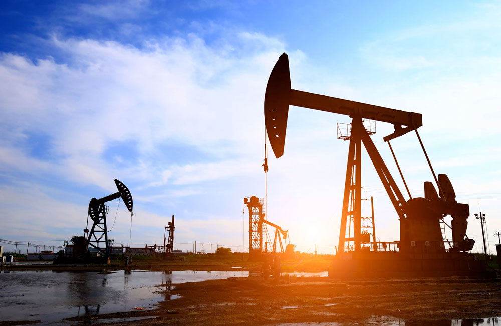 Oil prices jump as Strait of Hormuz standoff escalates