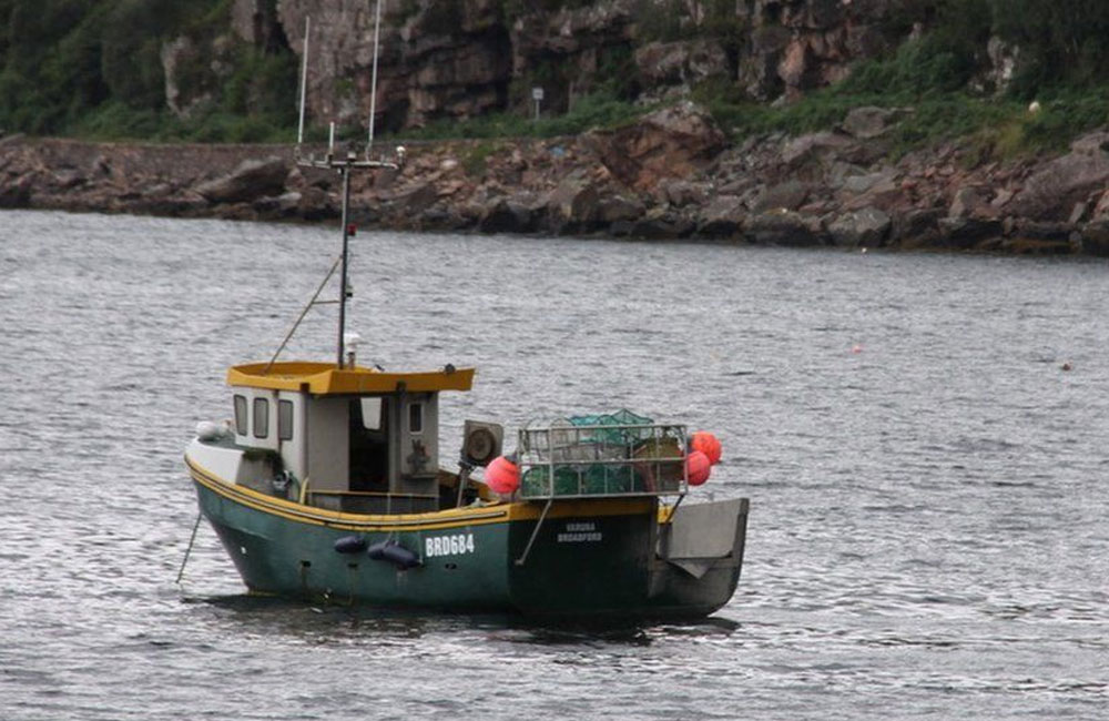 Body of Young Woman Found in Abandoned Boat at Ratmalana Beach