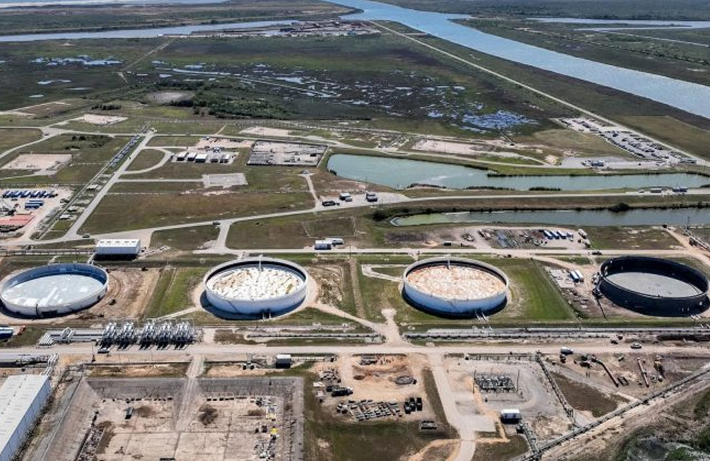 Oil stocks in US Strategic Petroleum Reserve fall by 5.5 million to lowest level since 1983