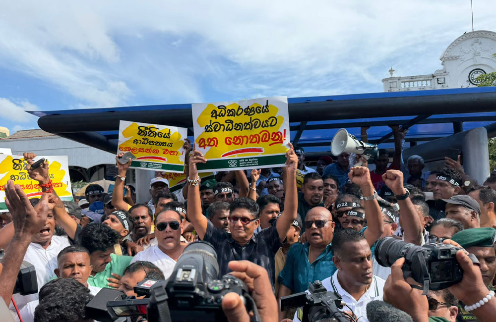 Opposition Leader vows to defeat 22A, accuses govt of driving towards one-party rule