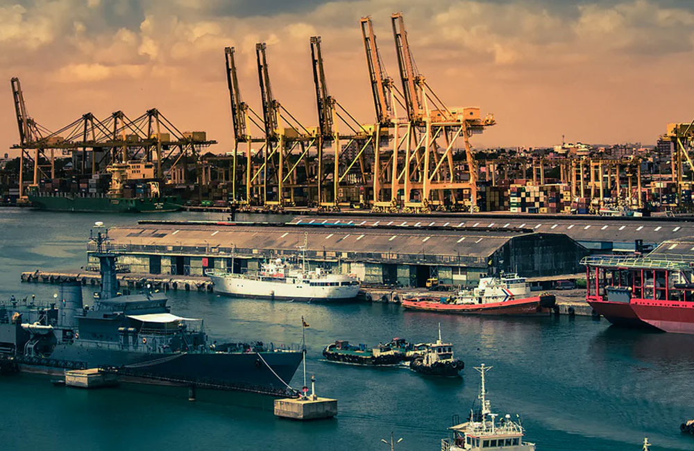 Shipping Lines Bypass Colombo amid Port Congestion Woes