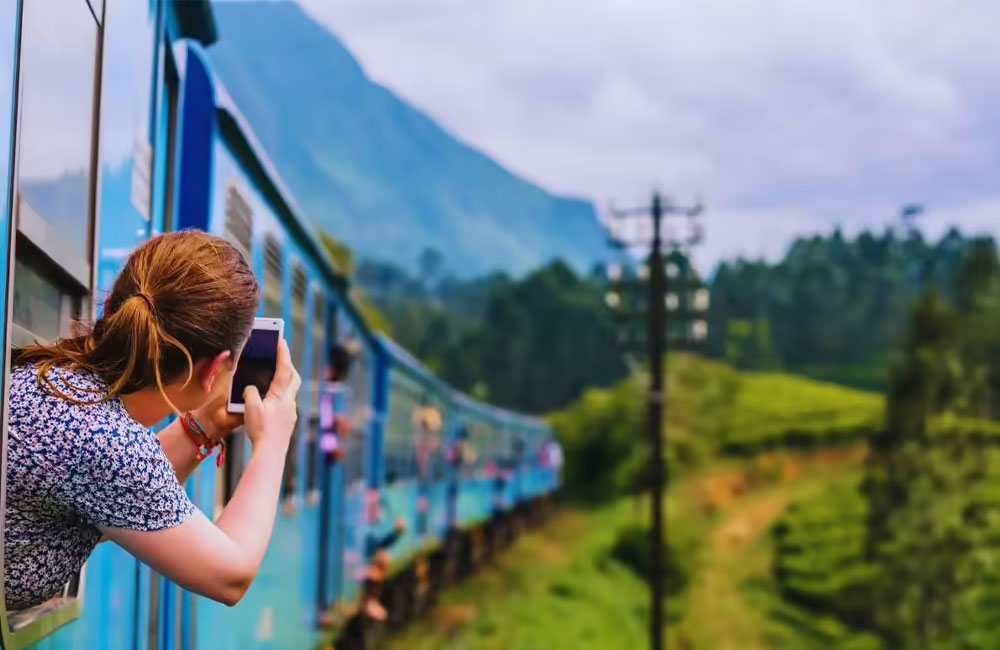 Sri Lanka’s Tourism Earnings Dip Sharply Despite Steady Visitor Arrivals