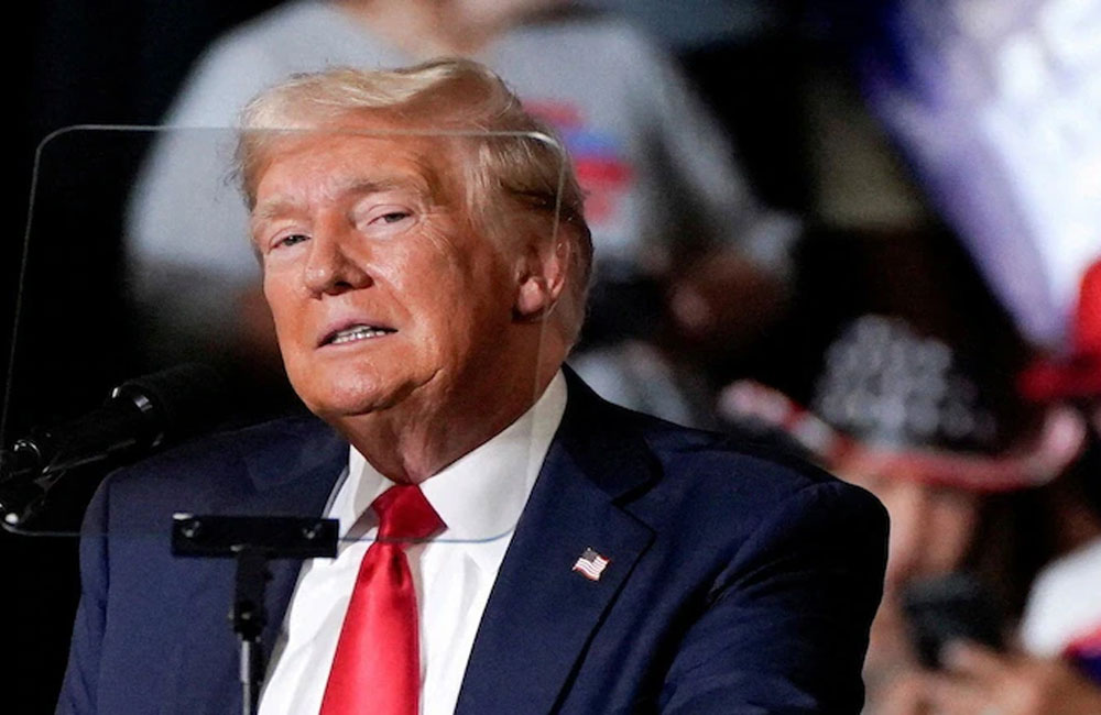 Donald Trump says “Cuba will be failing pretty soon”