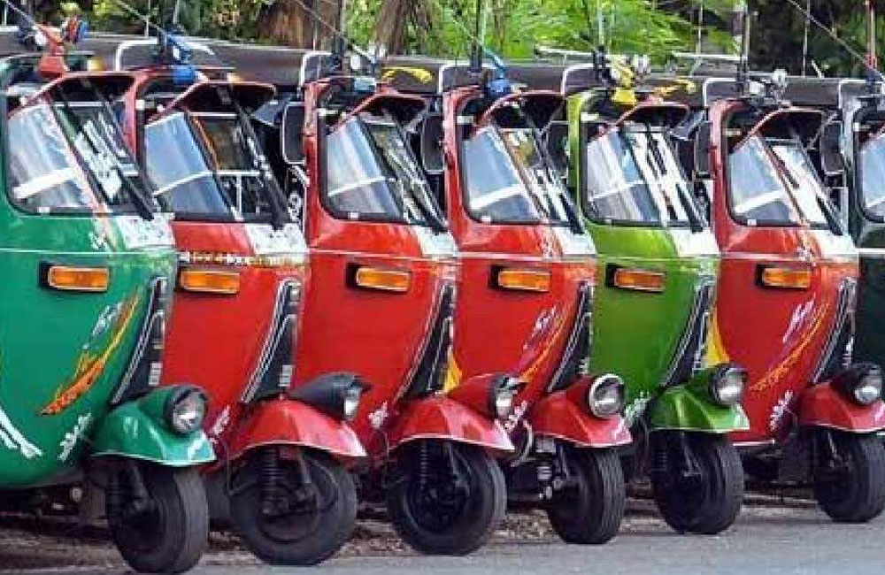 Government Yet to Consider Proposal to Raise Three-Wheeler Driving Age to 40 