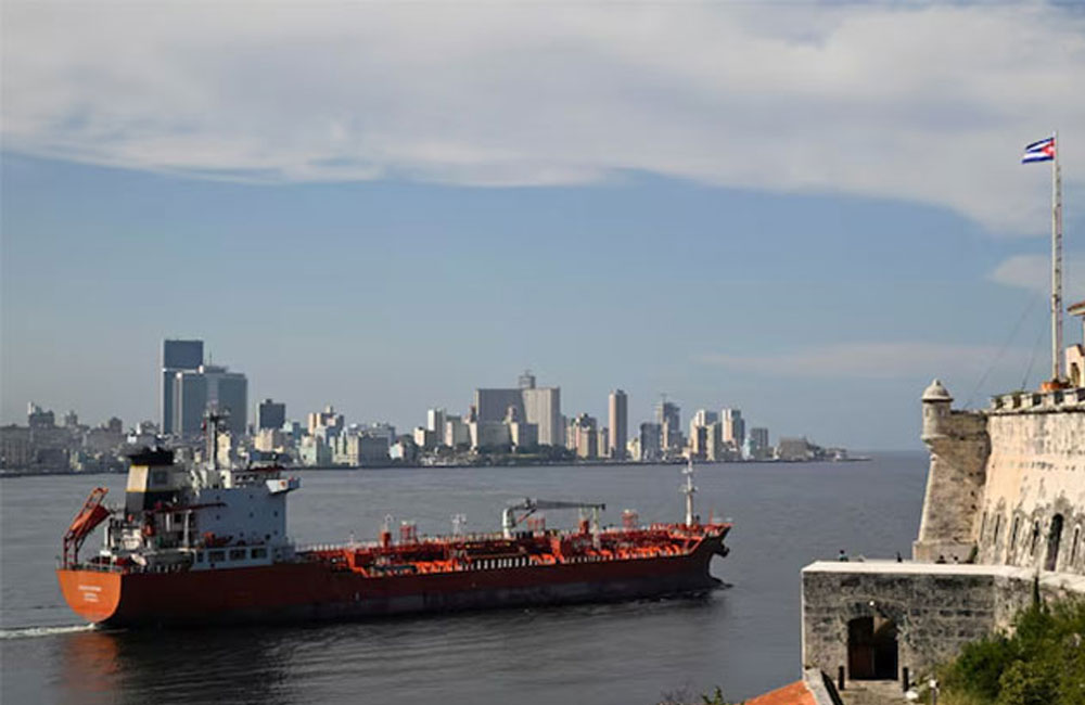 Trump threatens tariffs on any nation supplying Cuba with oil