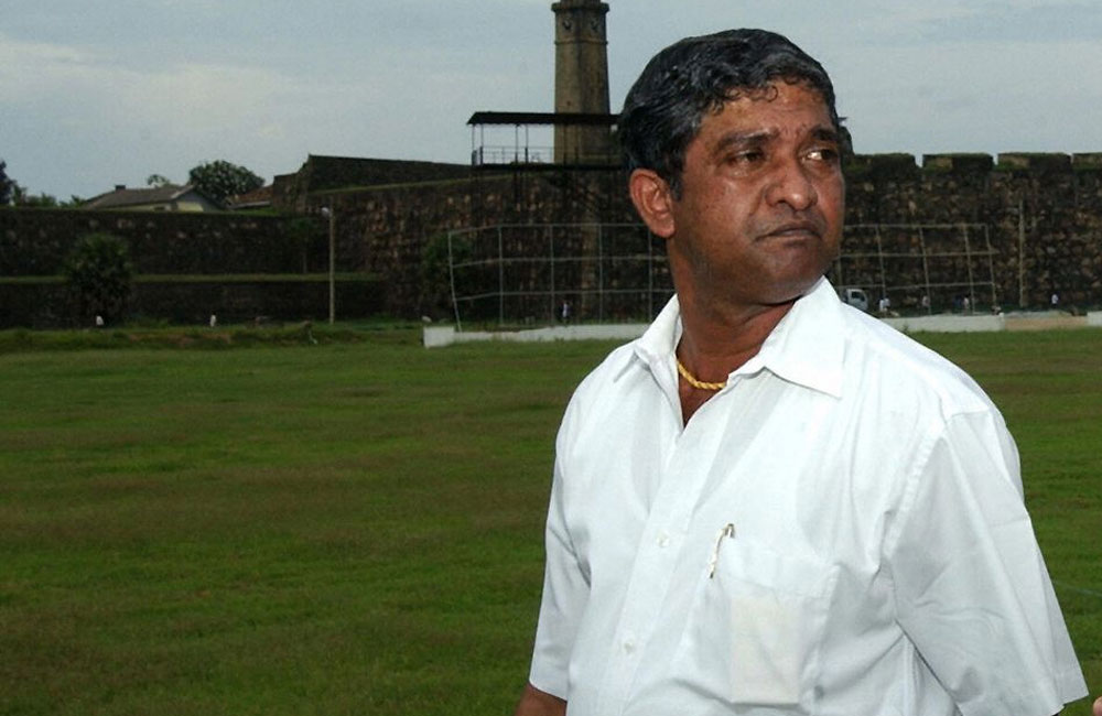 Former Sri Lankan Cricketer Jayananda Warnaveera Passes Away